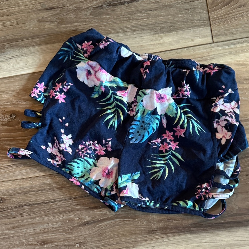 Eye Candy Navy Floral Shorts